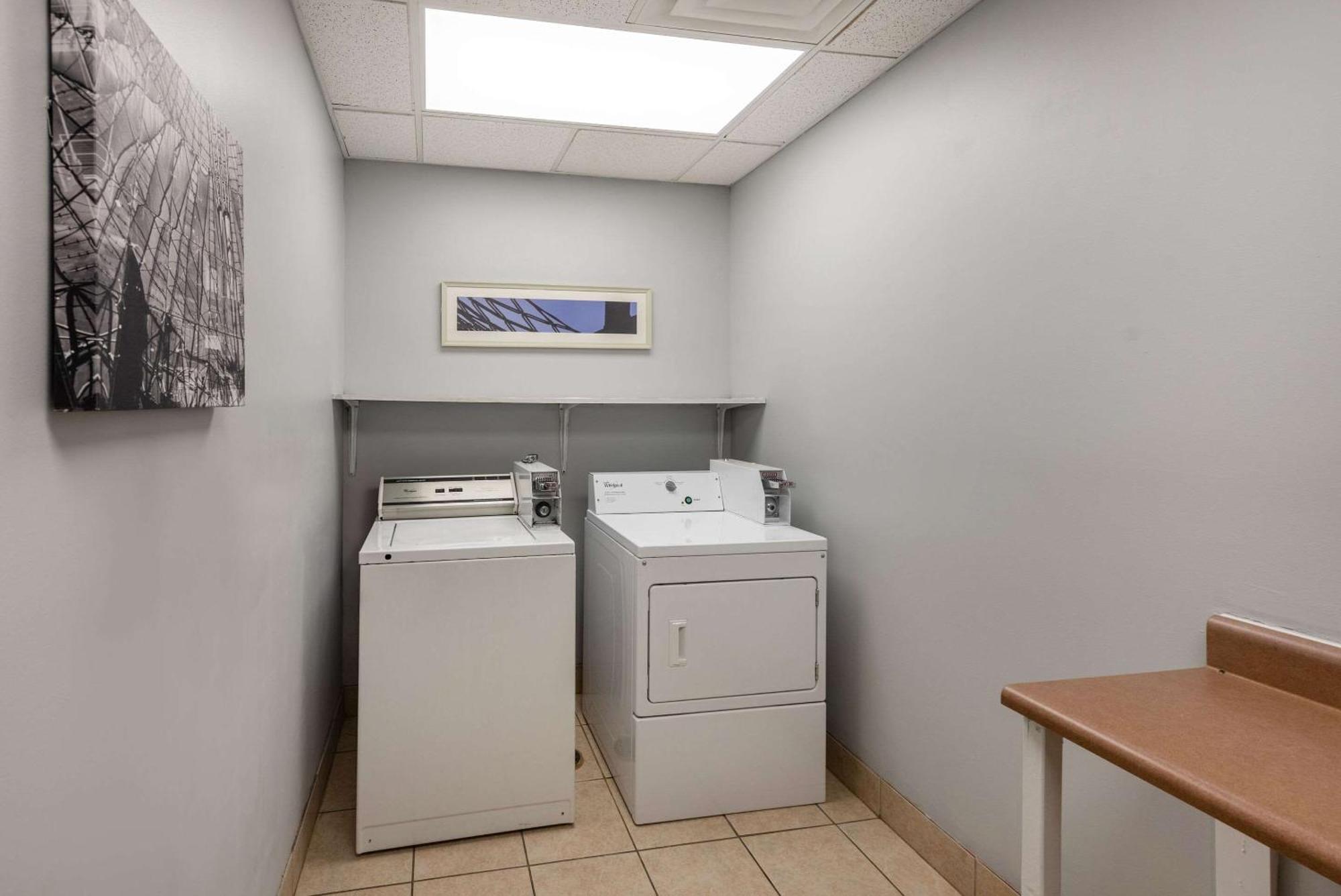Country Inn & Suites By Radisson, Findlay, Oh エクステリア 写真
