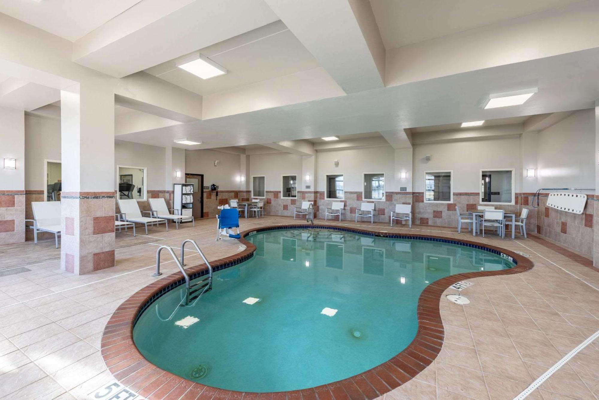 Country Inn & Suites By Radisson, Findlay, Oh エクステリア 写真